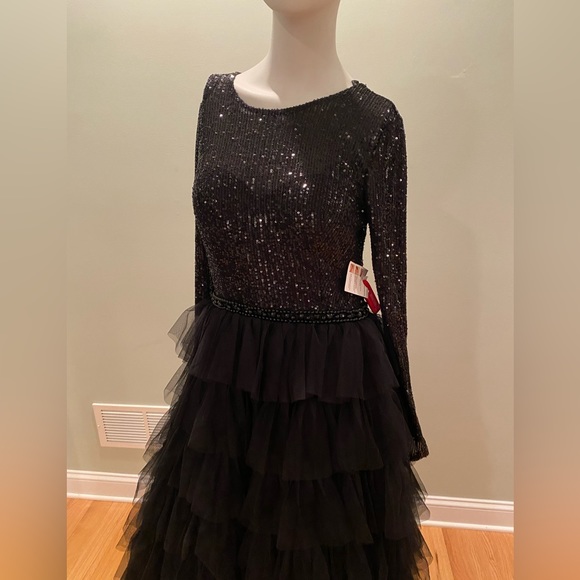 Ieena for Mac Duggal Sequin Bodice Long-Sleeve Ruffle Tiered Midi dress - Picture 13 of 13